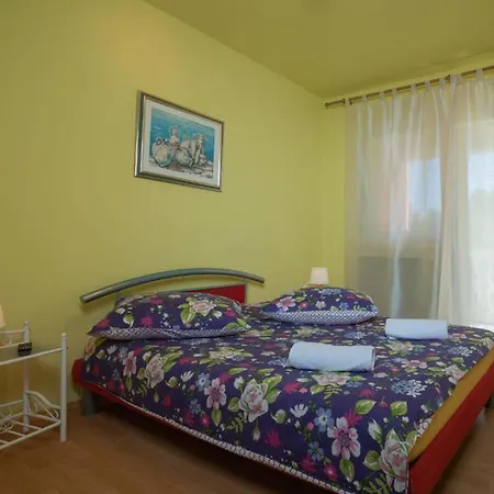 House House Lola Krapan