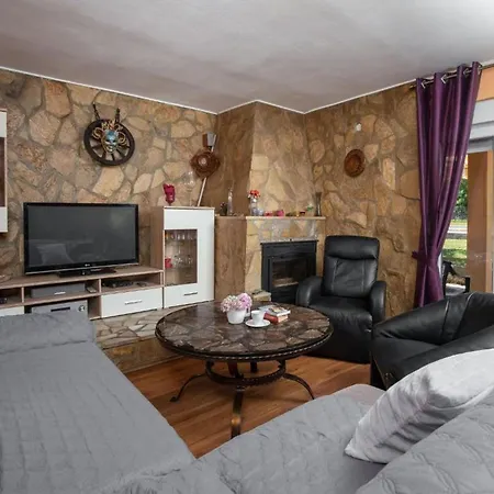 Ferienhaus House House Lola