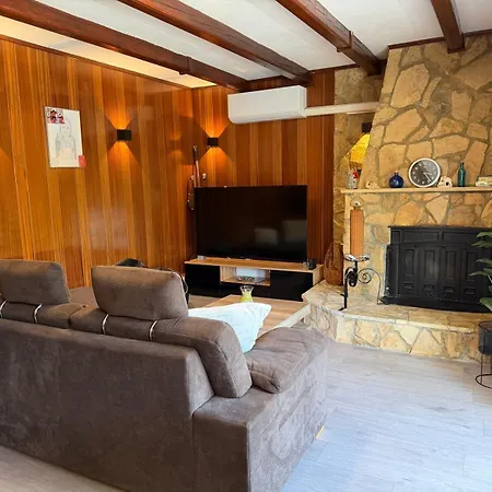 Ferienhaus House House Lola